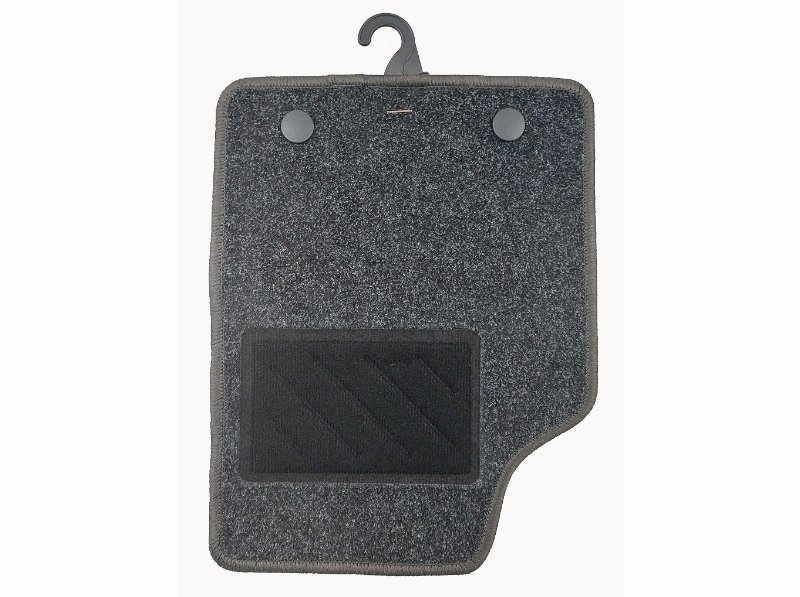 Conjunto De 4 Tapetes Auto Basic Alcatifa Com Fixadores E Reforço De Pés