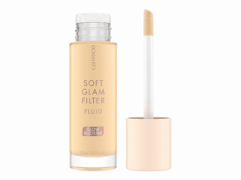 Fluido Catrice Soft Glam 010