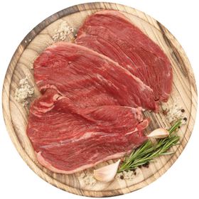 Bife De Alcatra De Novilho Fatiado No Balcão Angus