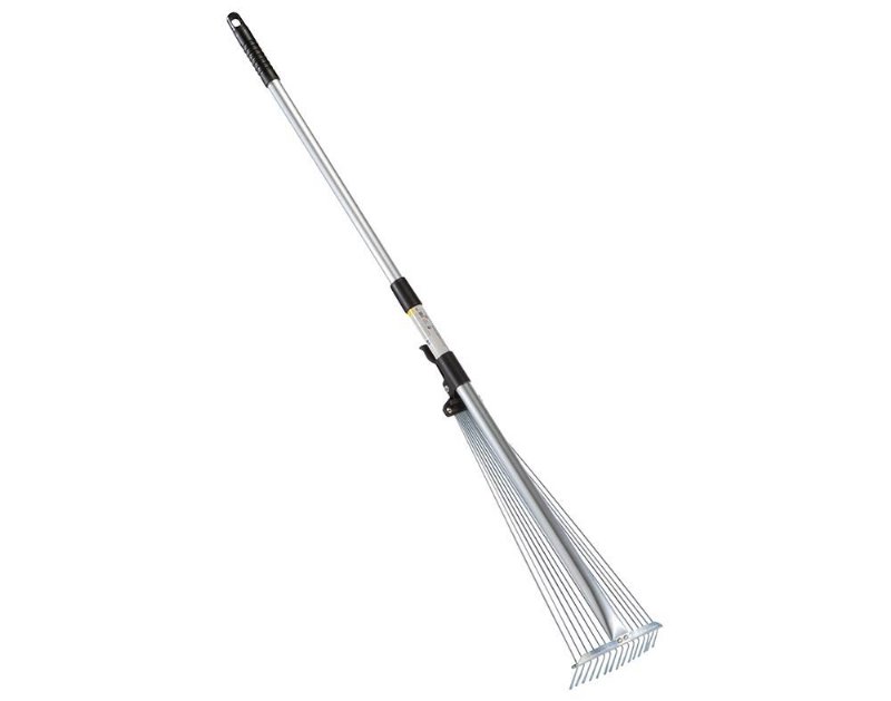 Vassoura De Relva Gardenstar Com 15 Dentes E Cabo Telescópico