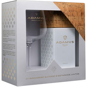 Gin Adamus Com Copo