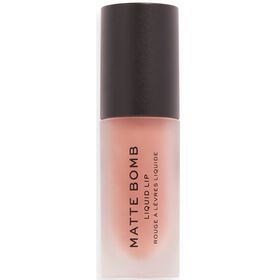 Batom Líquido Matte Bomb Delicate Brown Revolution 1 Un